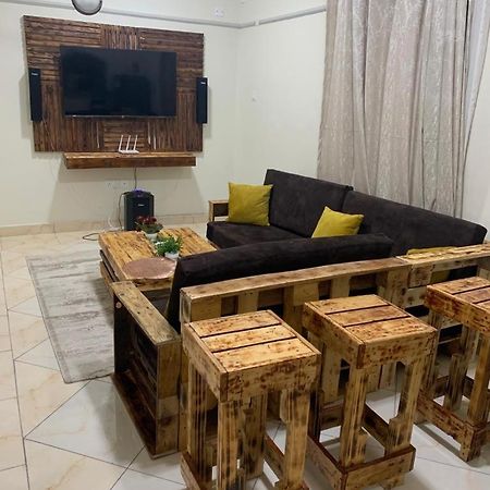 Kc Homes Tours &Travels Mombasa Exteriör bild