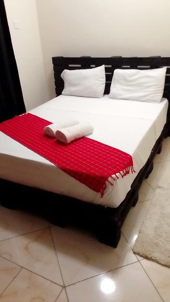 Kc Homes Tours &Travels Mombasa Exteriör bild